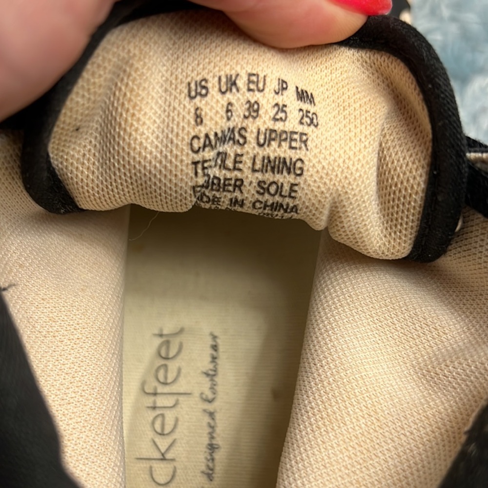 Bucketfeet - Picture 5 of 6